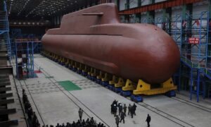 김정은 8700톤급 핵잠 공개한국 핵잠 개발에 반드시 대응해야 할 안전