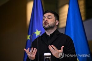 젤렌스키, 푸틴 외교 거부 시 미국에 장거리 무기·제재 요청