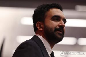 미국 내년 선거 화두 생활비 부담 급부상