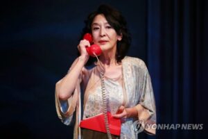 배우 윤석화, 뇌종양 투병 끝 별세