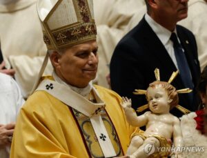교황 레오 14세 성탄전야 미사에서 모든 인간 속에 하느님 강조