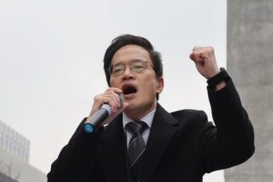 박주민 나라면 당에 부담 안 주는 방향 고민할 것