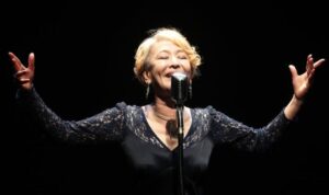 윤석화 별세 69세 뇌종양 투병 끝