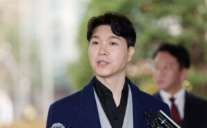 박수홍 친형 2심서 징역 3년6개월 선고