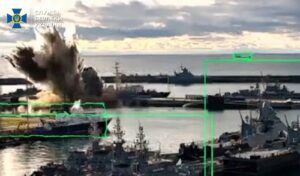 우크라이나 수중 드론으로 러시아 잠수함 타격