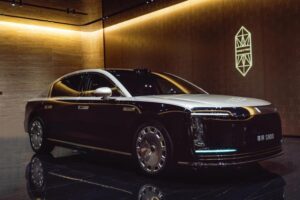 화웨이 세단 마에스트로 S800 중국 고급차 시장 1위