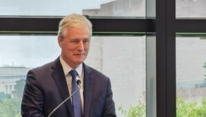 로버트 오브라이언 비판 쿠팡 규제 움직임