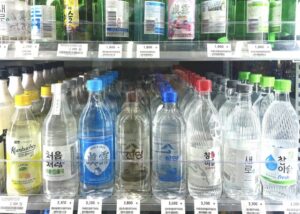 참이슬 페트병 일본 관광객이 생수로 착각