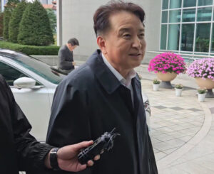 김영환 충북지사 21일 경찰에 두 번째 출석